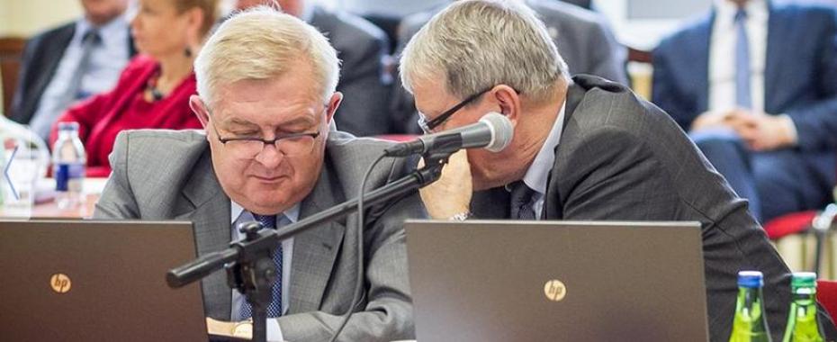 Tadeusz Jędrzejczak chce zamienić mandat radnego sejmiku na senatorski