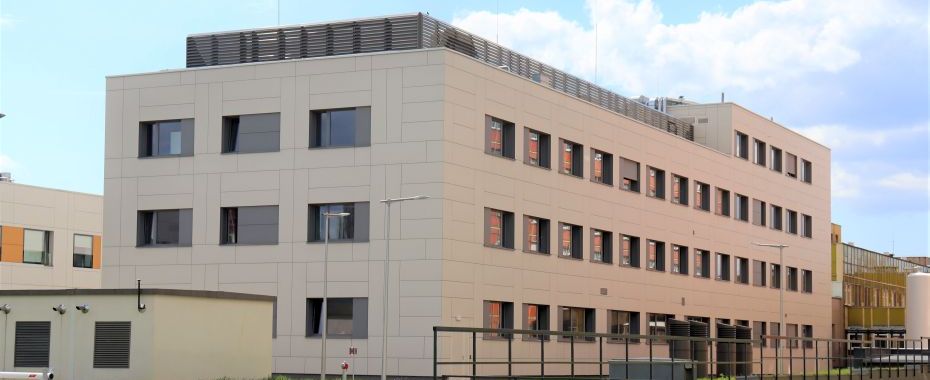 Siedziba kliniki hematologii została oddana do użytku w zeszłym roku. Budowa kosztowała 44 mln zł. Na ostatniej kondygnacji znalazł się bank komórek macierzystych