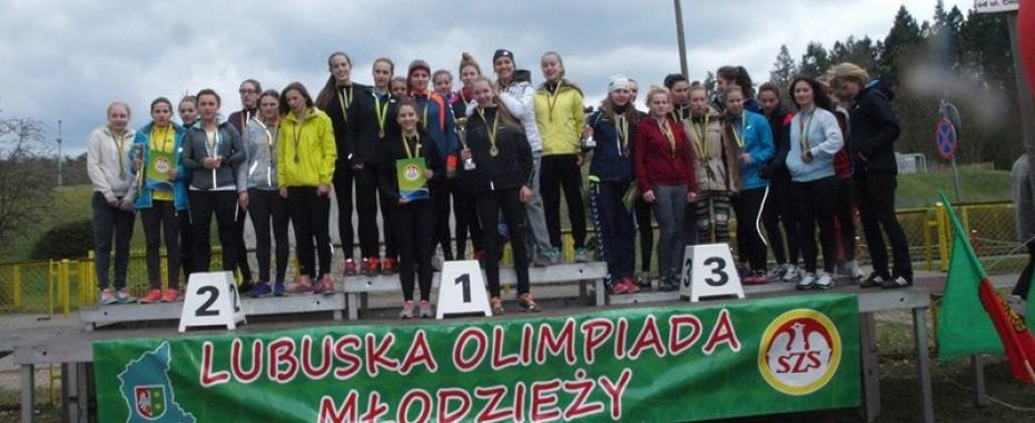 Medale młodych lekkoatletów
