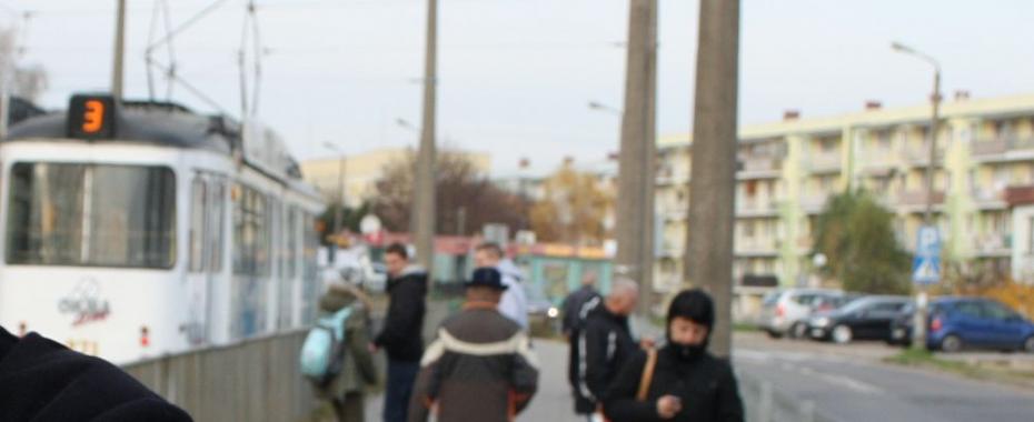 Trzy dni bez helmutów, za to autobusem na Piaski