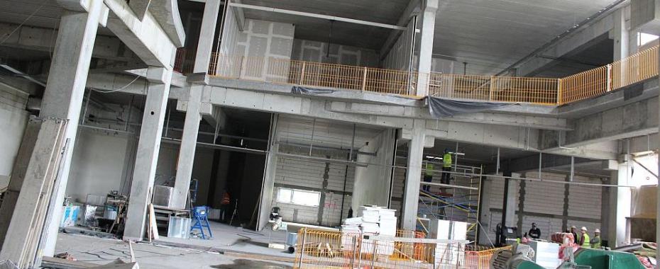 Inwestor pokazał Manhattan. Galeria beton i stal, ale od października np. Piotr i Paweł
