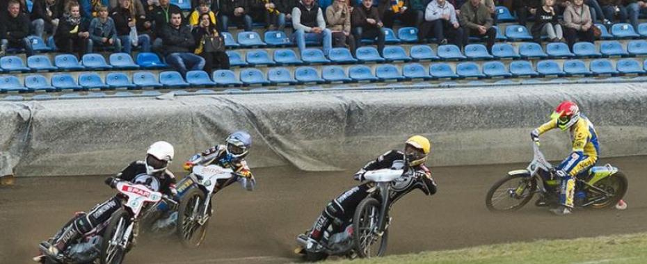 LIVEweekend: Derby dużej wagi i start III ligi