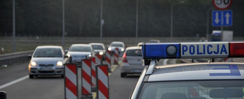 Policja o świcie na S3: Pilnujemy drogi na bałtyckie plaże