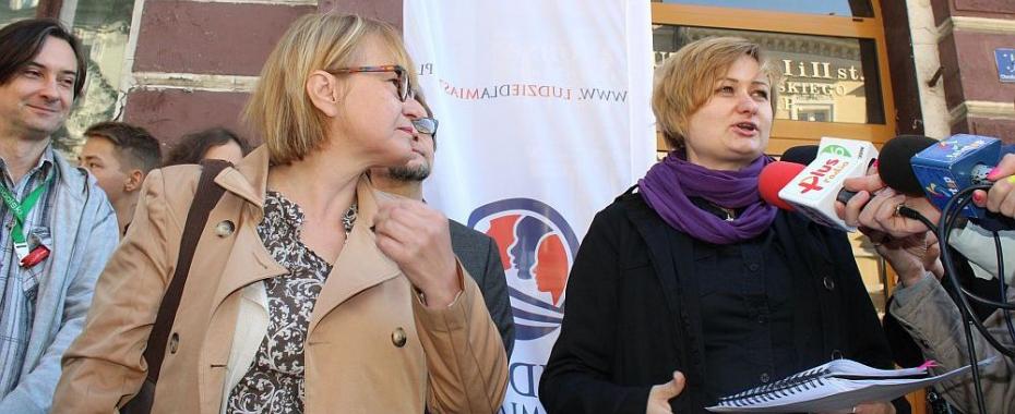 Runął i uwolnił Chrobrego. Operacja nie zajęła nawet trzech dni. Chodzi o „zielony” płotek