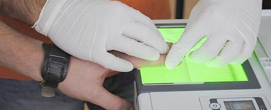 Młodemu gorzowianinowi włączył się złodziej. Jednej nocy chciał obrabować dwa sklepy