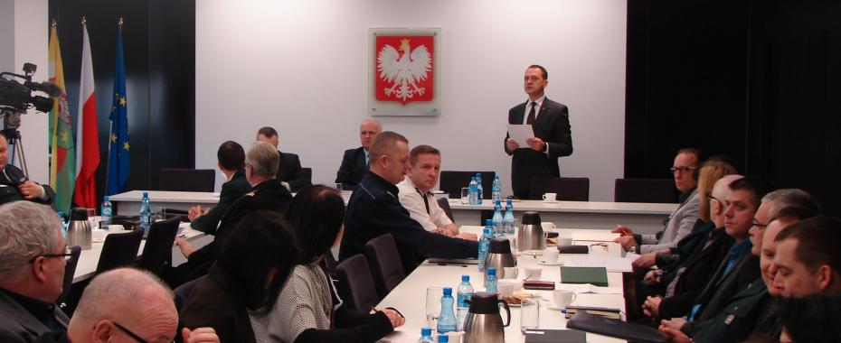 U wojewody o imigrantach. Największy problem? Wpadają po zakupy