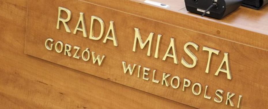 Co jeszcze na sesji? Zlikwidowali, przesunęli, pożegnali