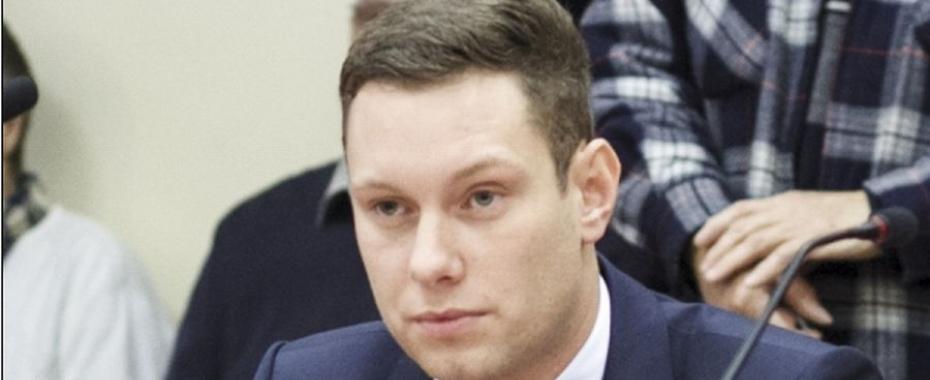 Radny Broszko opuszcza PO, więc ta znów nie ma największego klubu