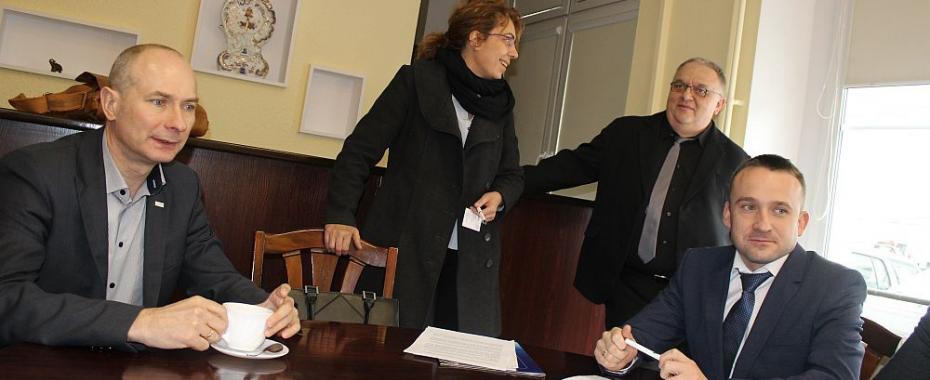 Miasto ma projektantów! Kreślą torowisko dla Walczaka i deptak z torami w centrum