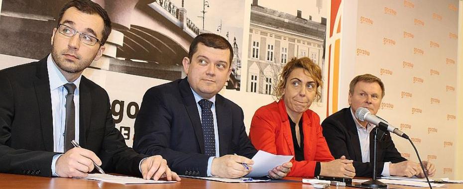 Prezydent mówi, że to wiosna w mieście, a co myśli? Autobusy...