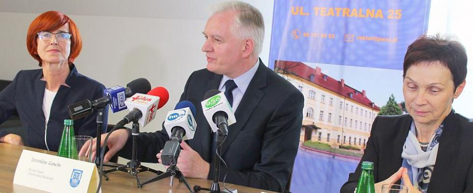 Minister Gowin skontrolował swoją nową Akademię