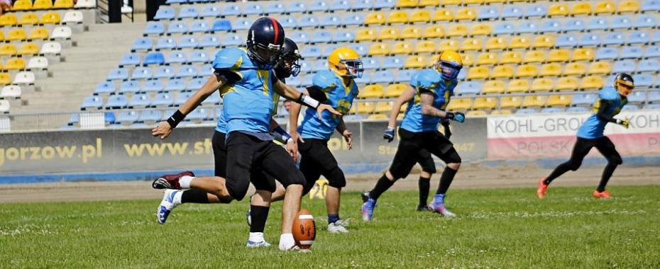 Mecz futbolistów z Gorzowa. Smoki lepsze