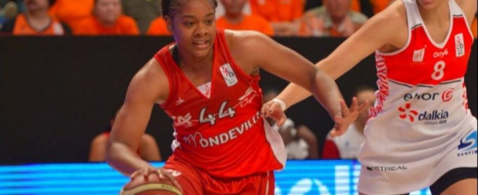 Silne ramiona Courtney Hurt grają dla Gorzowa