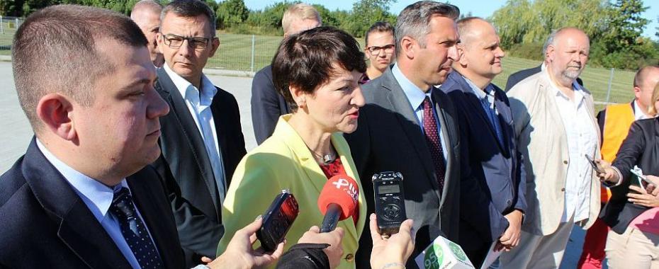 Lotnicze pogotowie oddało pole... wykonawcy