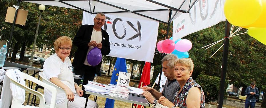 KOD namawia: Na czarno! Będzie protest