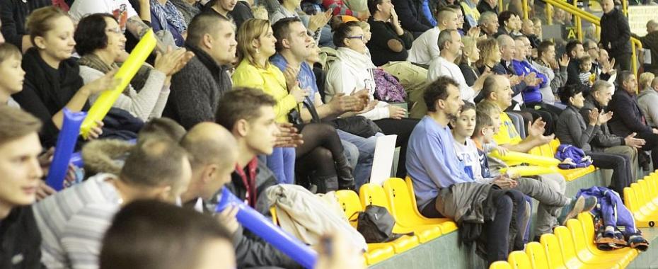 Brak biletów na Stal, bo... kibice wolą stać