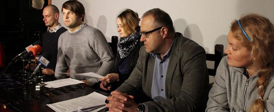 Miasto: Nie ma opcji. Ludzie: są cztery!