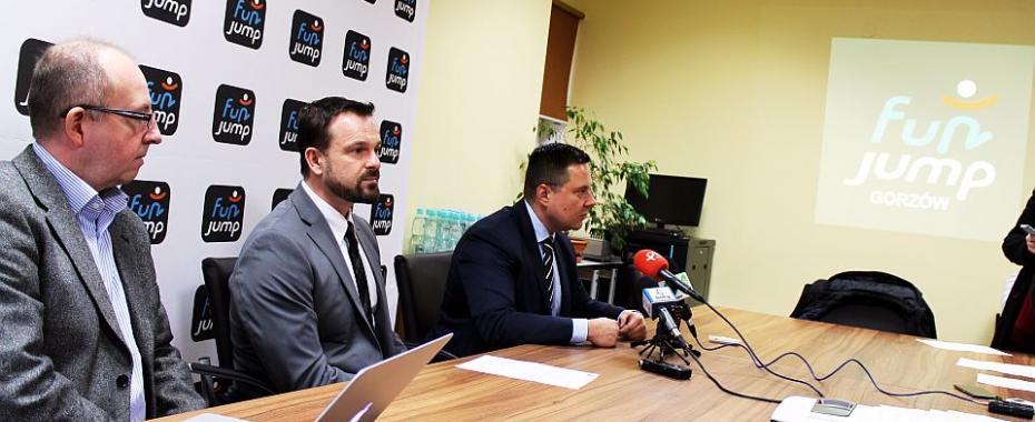 Drugi skok na halę ma się udać
