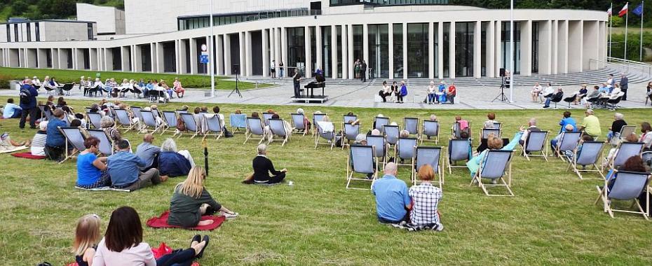 Kul-rozkład do 13 sierpnia. Klasyka i klub
