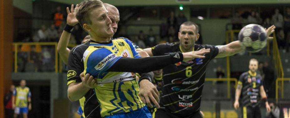 Stal wygrywa dla kibiców [FOTO]