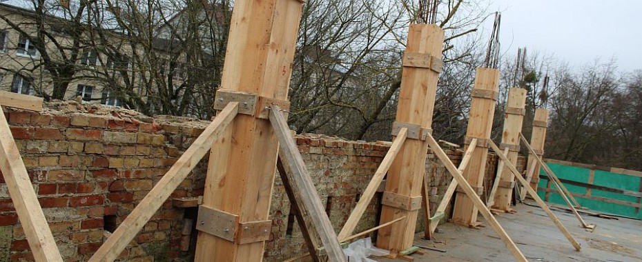 Pną się mury nad Strzelecką. „Aż chce się żyć!”