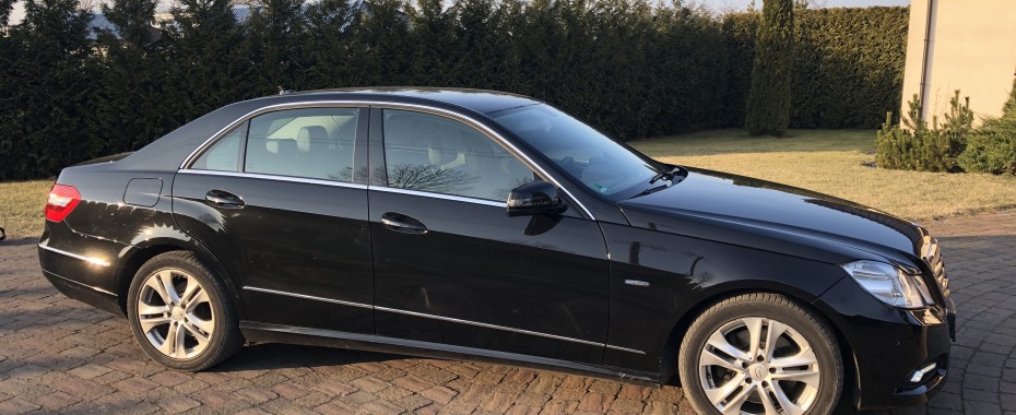 Sprzedaż Mercedes E250 2009