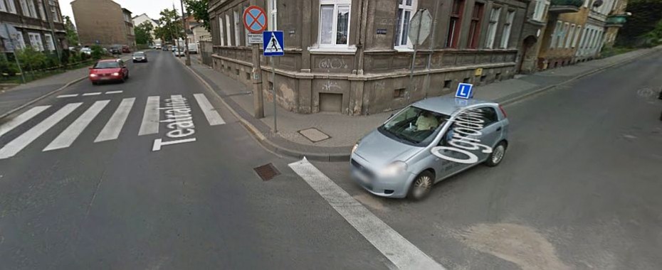 Po Teatralnej wahadłowo! Trzeba uważać