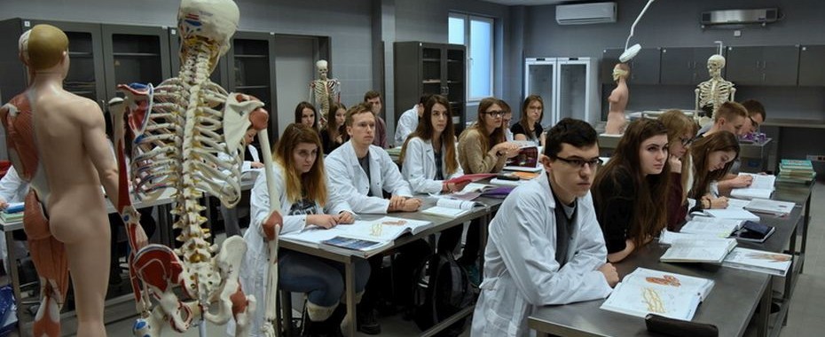 2000 zł dla studentów, ale muszą tu wrócić