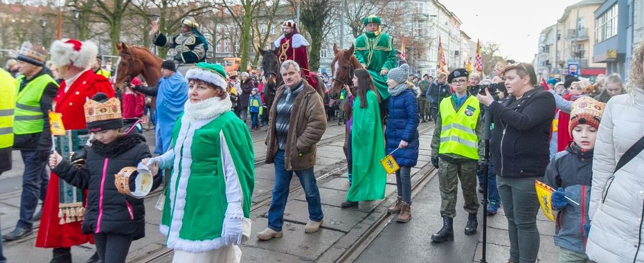 Orszak Trzech Króli. Barwnie, uroczyście...
