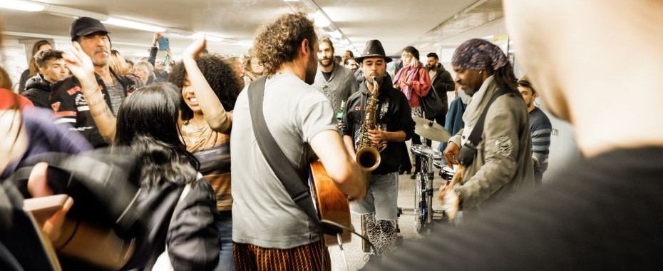 No Borders Band nie dał się nie zauważyć