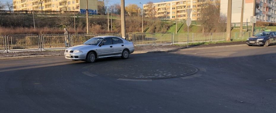 Po co mini rondo na Piaskach? Miasto wyjaśnia