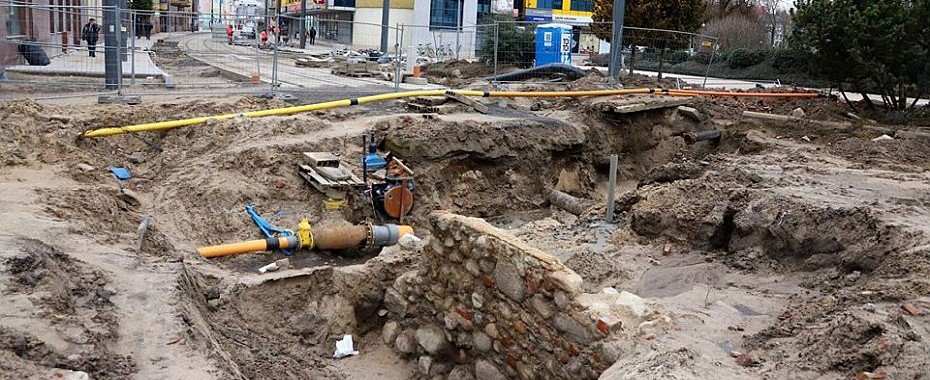 Urzędnicy tłumaczą, co z Sikorskiego?