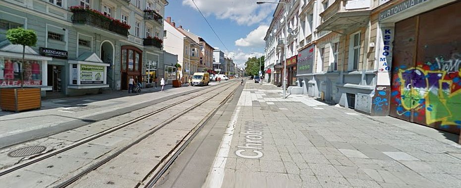 Prace na deptaku. Jak jeździć?
