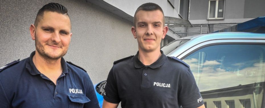 Policjanci ryzykowali, aby ratować