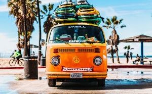 Sprzęt kitesurfingowy – co powinno być w Twoim wyposażeniu?