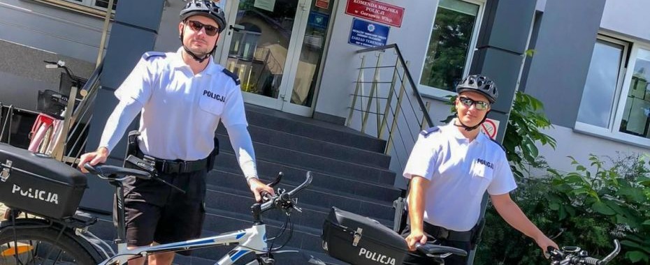 To ten patrol uratował pijanego „pływaka”