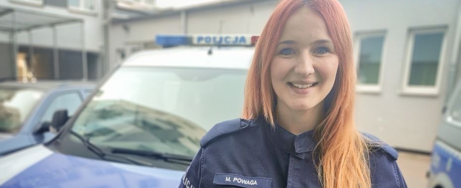 Policjantka łączy dwie służby
