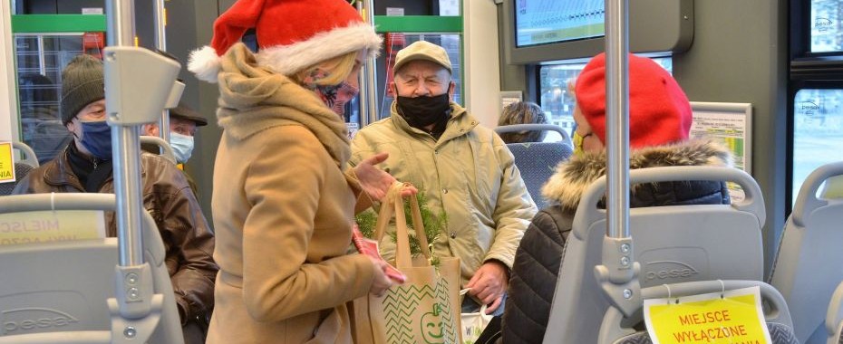 Fajna miejska akcja w świątecznym tramwaju
