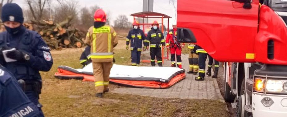 Rano interwencja przy słupie. Wszedł, nie chciał zejść