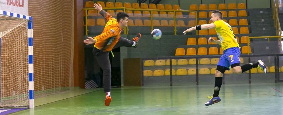 Faworyt wygrywa [FOTO]