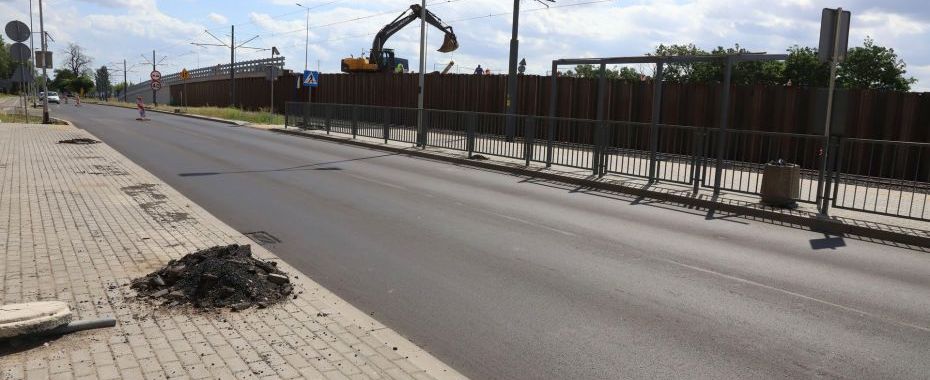 Poprawki nawierzchni od cerkwi w kierunku Wieprzyc