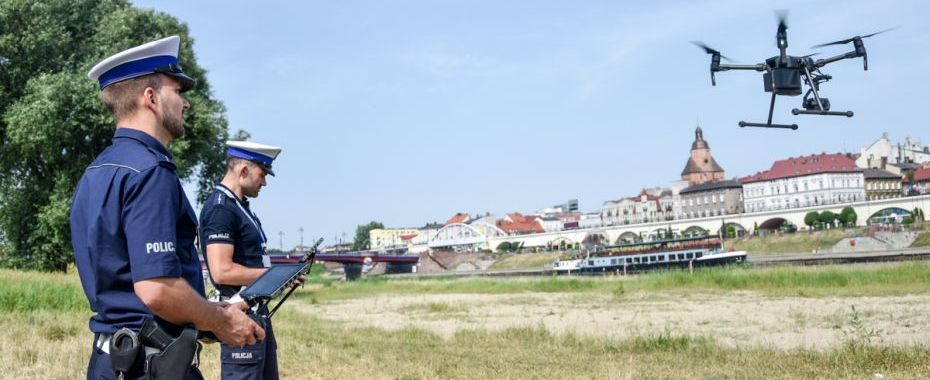 Policja sprawdza użytkowników hulajnóg. Drony w użyciu