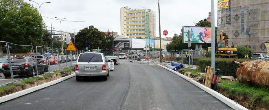 Nawierzchnia na skrzyżowaniu w centrum