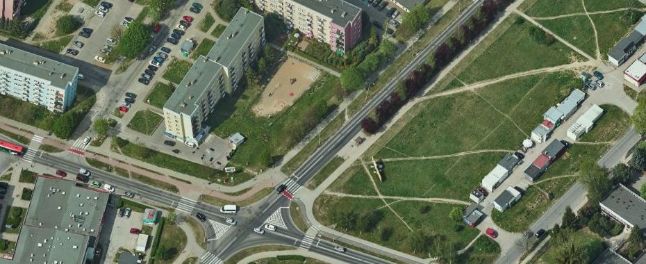 Autobusy wracają na Kombatantów