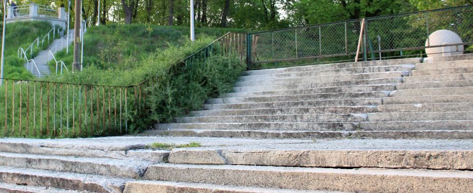 Schody Donikąd? Bardzo bardzo chcecie, aby wróciły