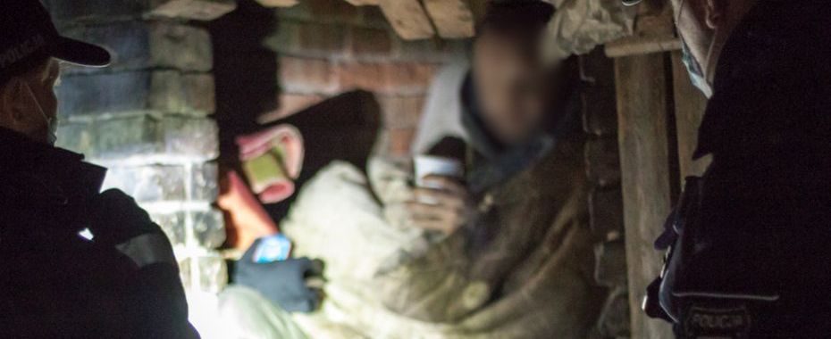 Zimno i ruiny to zagrożenie dla bezdomnych