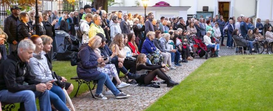 Nocny, kulturalny 2022 w połowie czerwca