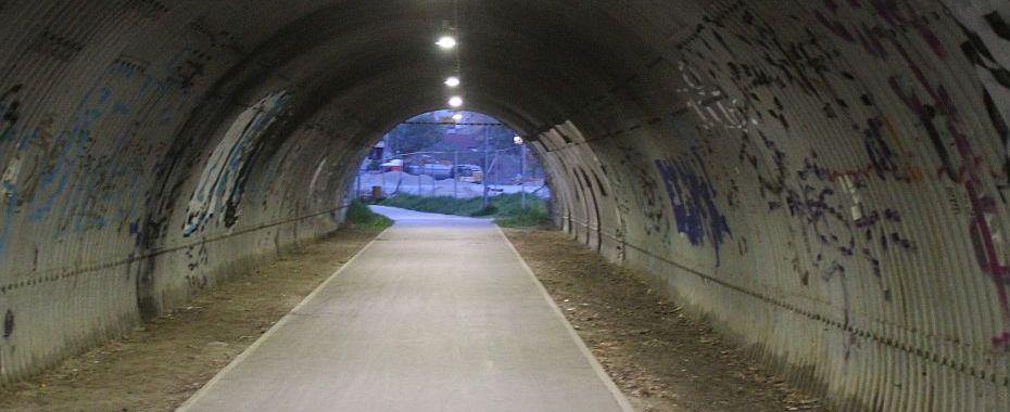 Після п’яти місяців повертається перехід біля стадіону