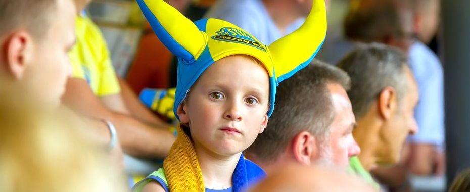 Дембно, Мєндзихуд, Осьно – саме тут «Stal» звернулася до юних вболівальників