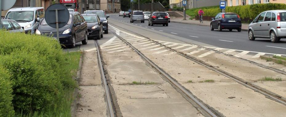 Варто відремонтувати колії! Муніципальне управління транспорту має рішення
